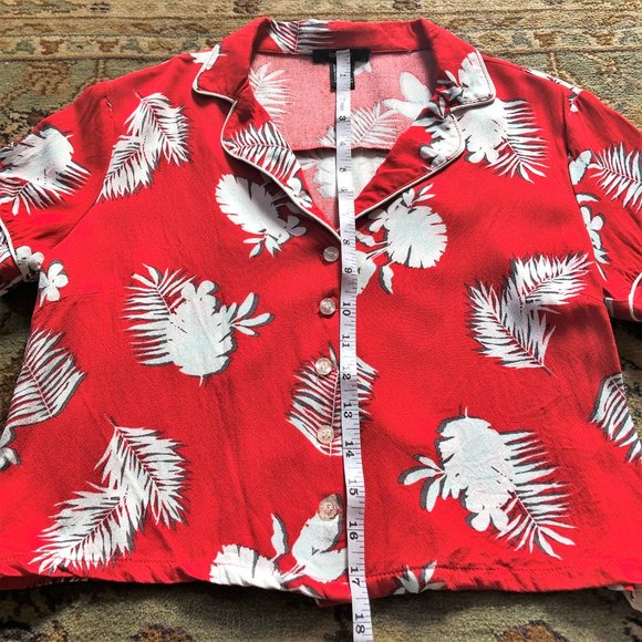 Bright Red Leaf-Print Hawaiian Crop Button-Down Shirt by Forever21 - Size Small - Picture 11 of 16